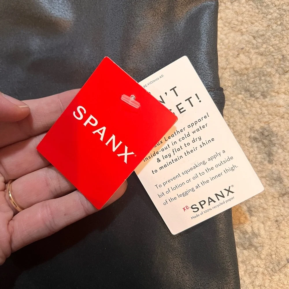 NWT Spanx Faux Leather Leggings - Picture 6 of 7